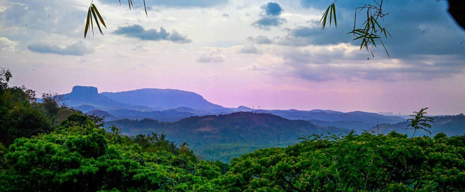 A volunteer in Sri Lanka captures the sunset over the mountains in Kadugannawa. 